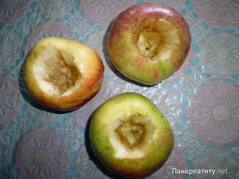 Печеное яблоко в духовке при панкреатите рецепты